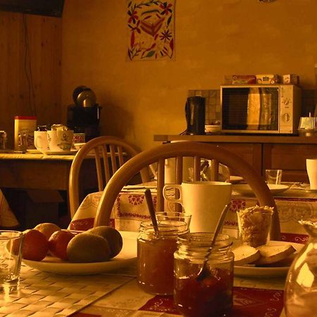 Artemisia B&B Ла Сале Екстериор снимка