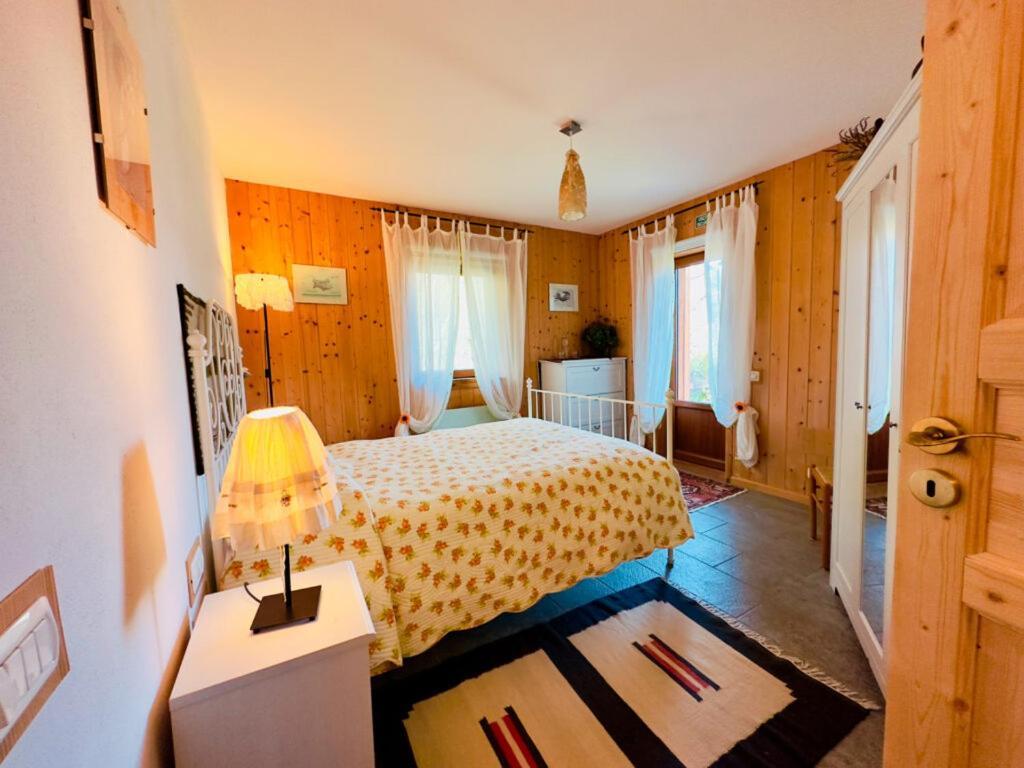 Artemisia B&B Ла Сале Екстериор снимка